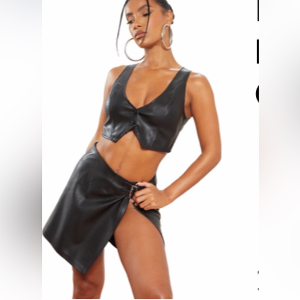 Matching skirt and leather top never worn